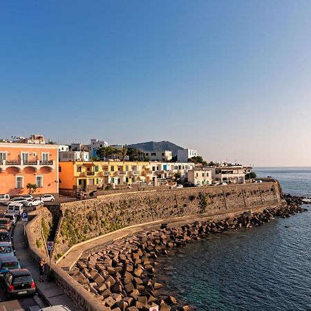 فندق نيتونو Forio di Ischia المظهر الخارجي الصورة