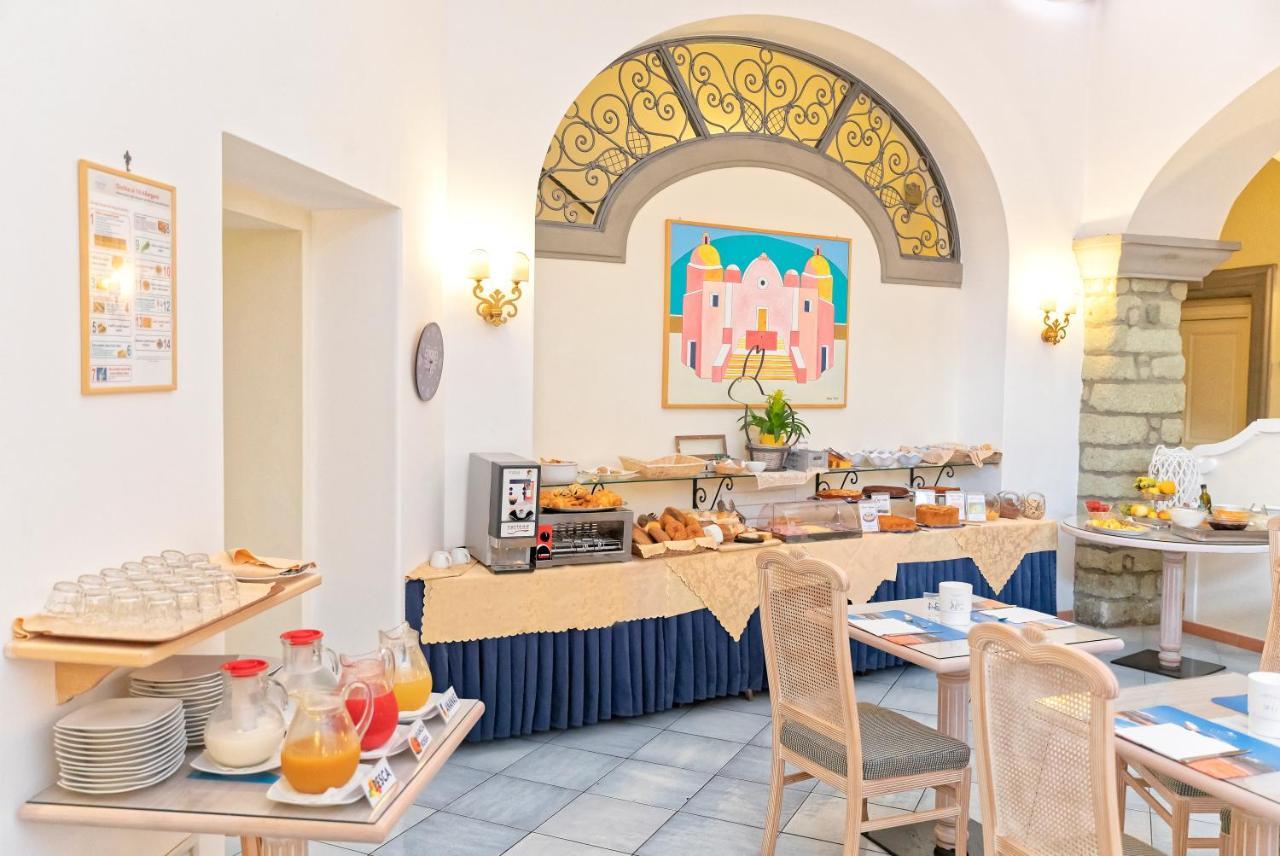 فندق نيتونو Forio di Ischia المظهر الخارجي الصورة
